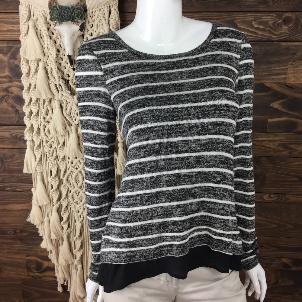 Larry Levine | Stripe Knit Split Sheer Tier‎ Blouse